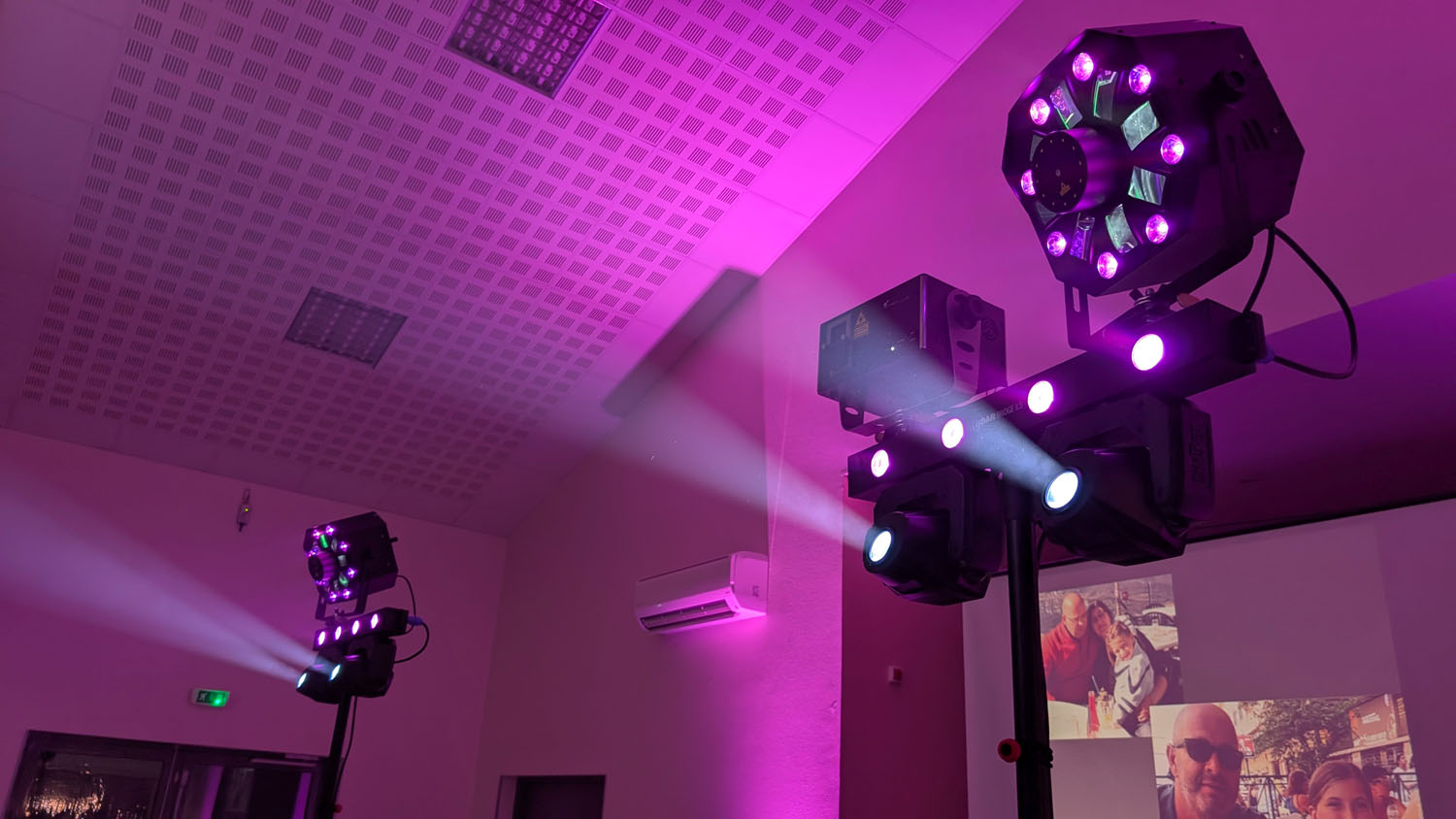 Installation DJ FH animation avec matériel son et éclairage professionnel